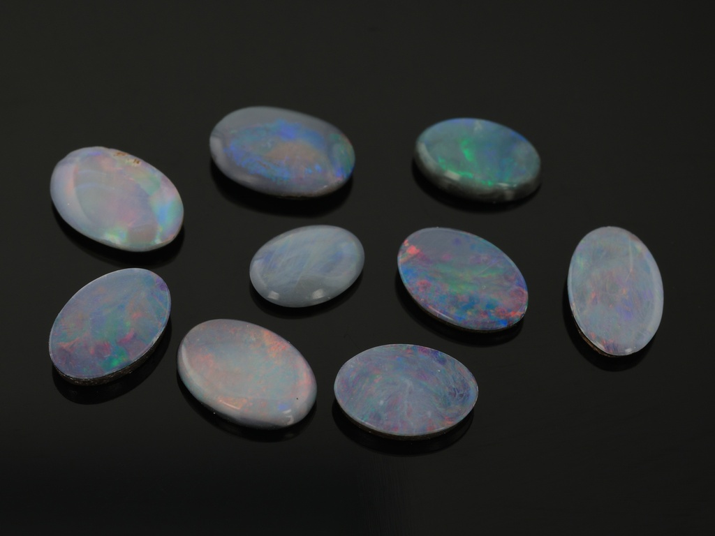 Opal Doublet 6x4mm +/-Oval