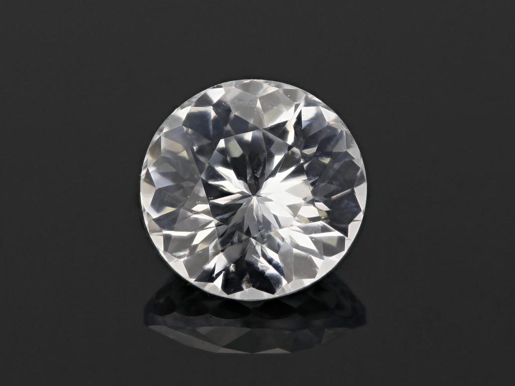 White Sapphire 8.90mm Round