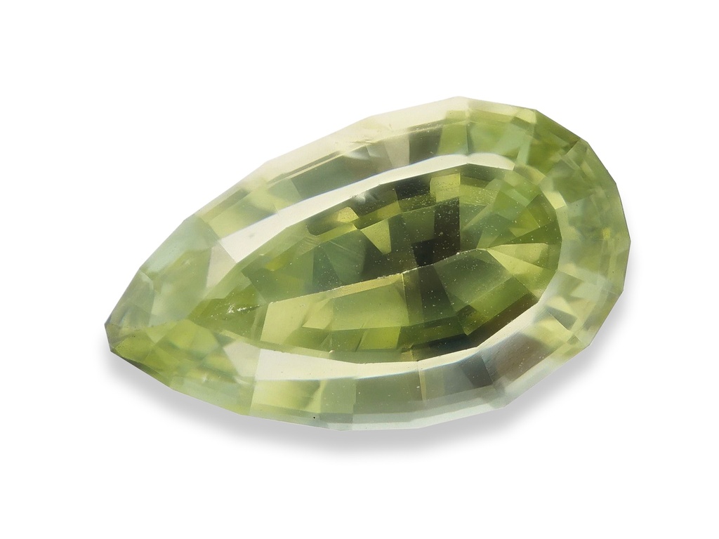 Garnet 9x5.5mm Pear Shape Light Green