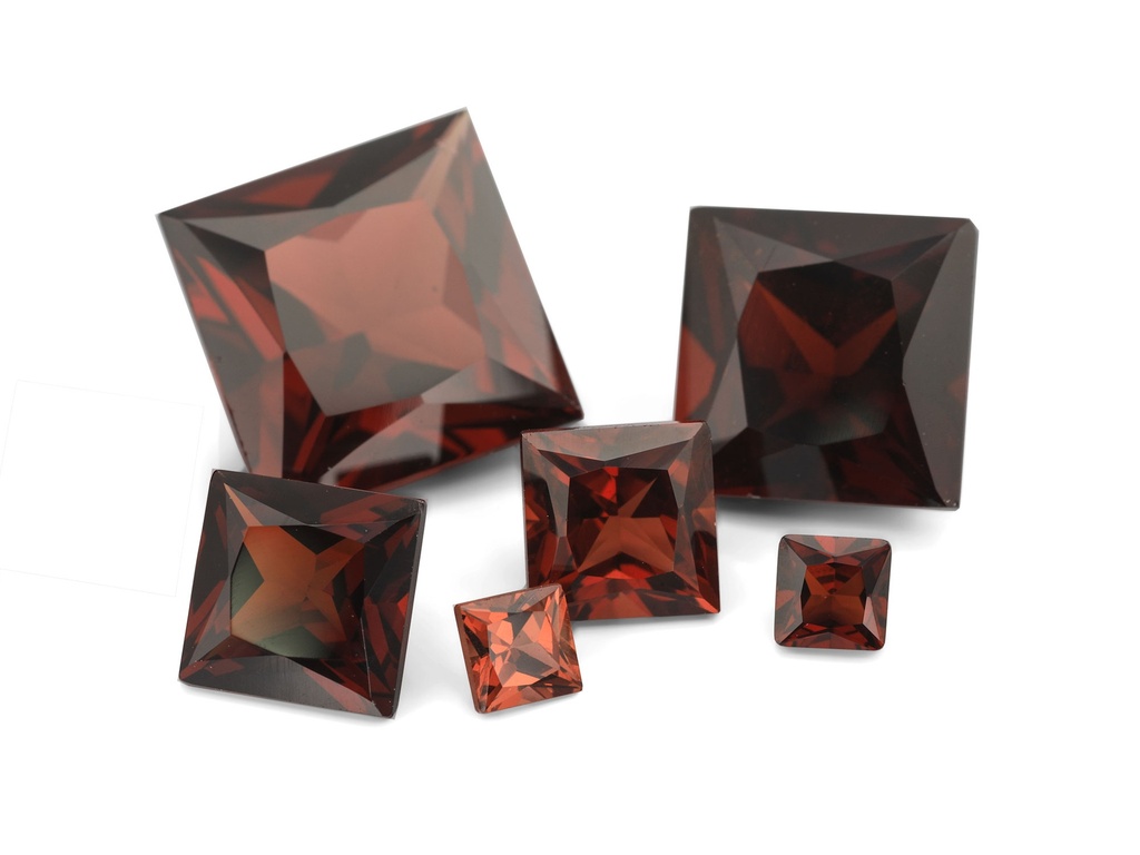 Almandine Garnet 3.50mm  Princess Cut