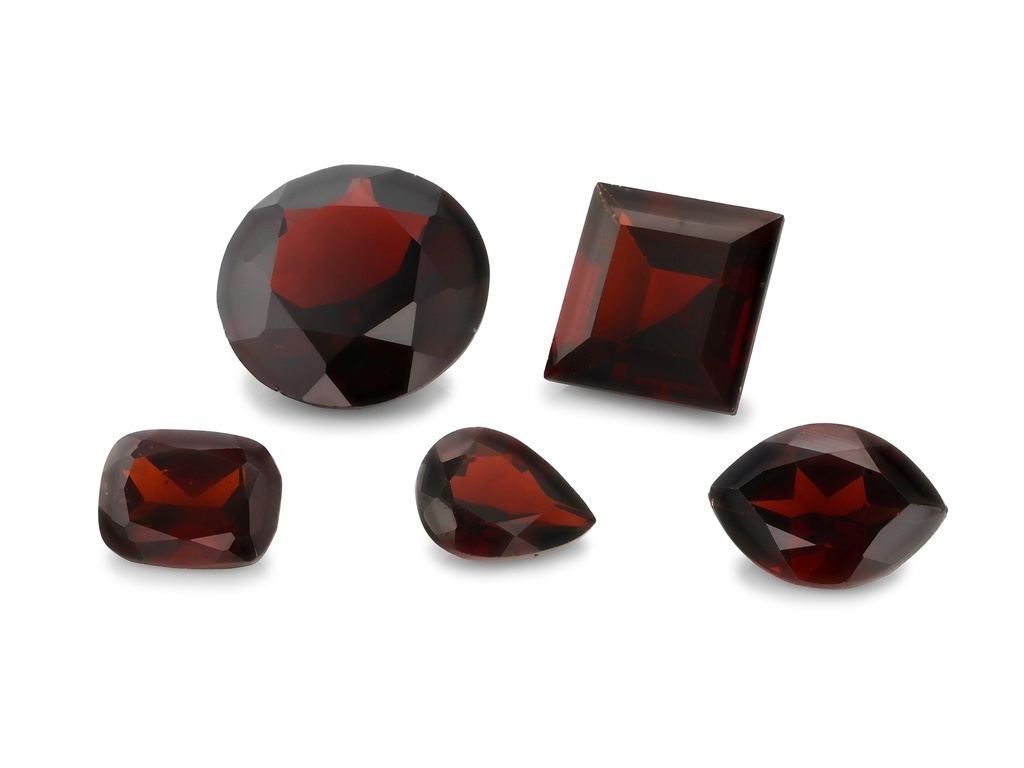 Pyrope Garnet 7x5mm Cushion