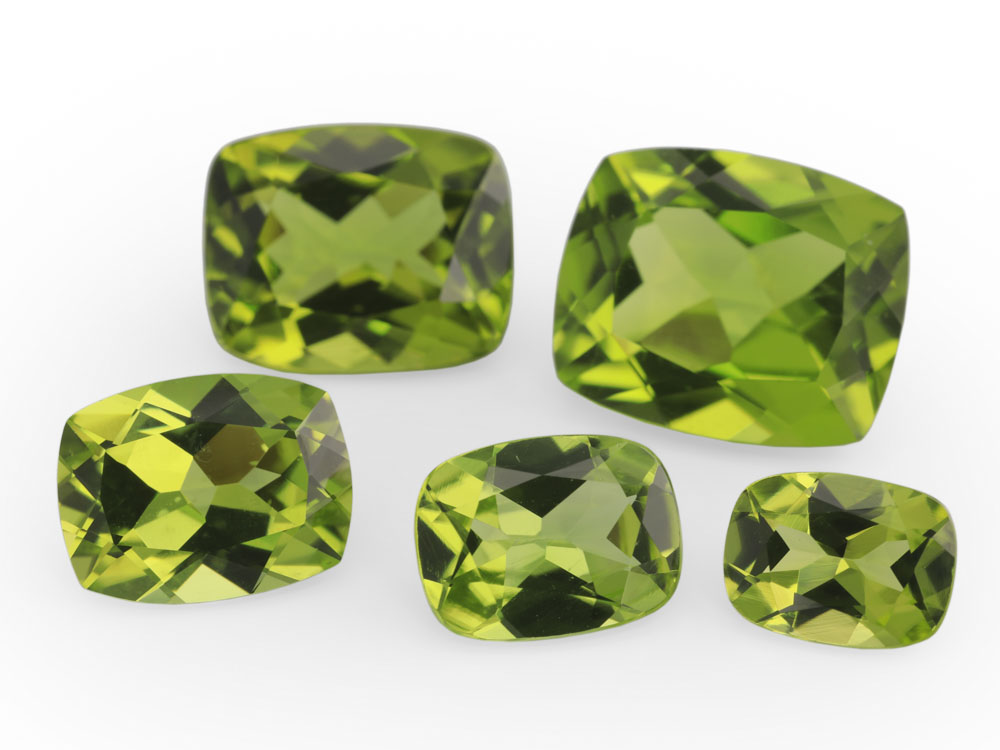 Peridot 7x5mm Cushion