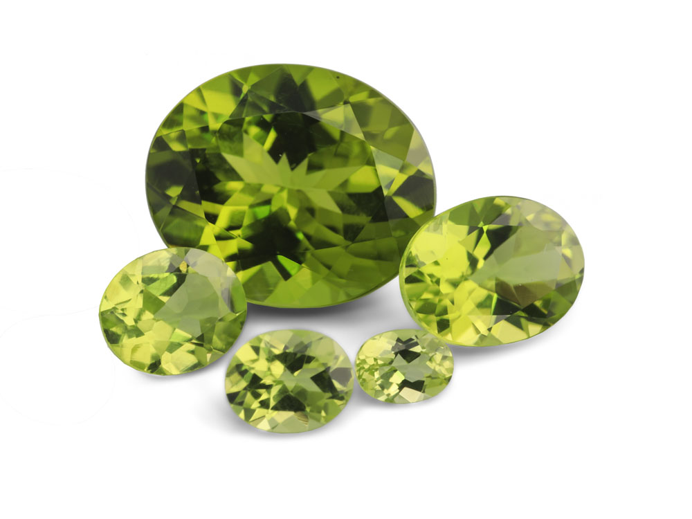 Peridot 3x2mm Oval