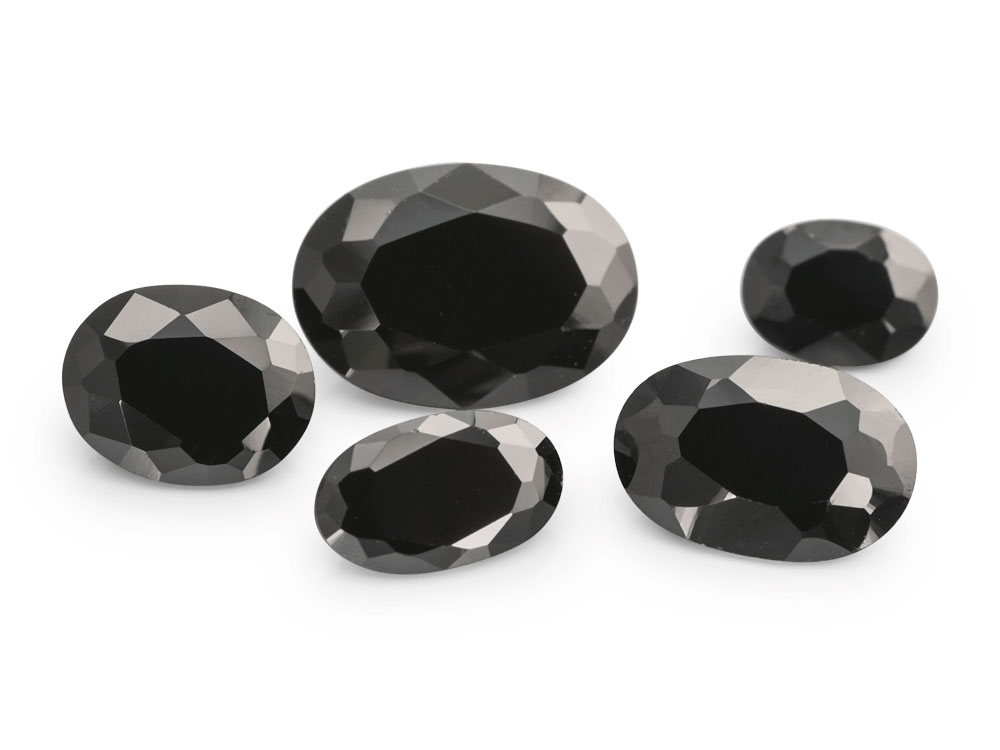 Cubic Zirconia 4x3mm Oval Black