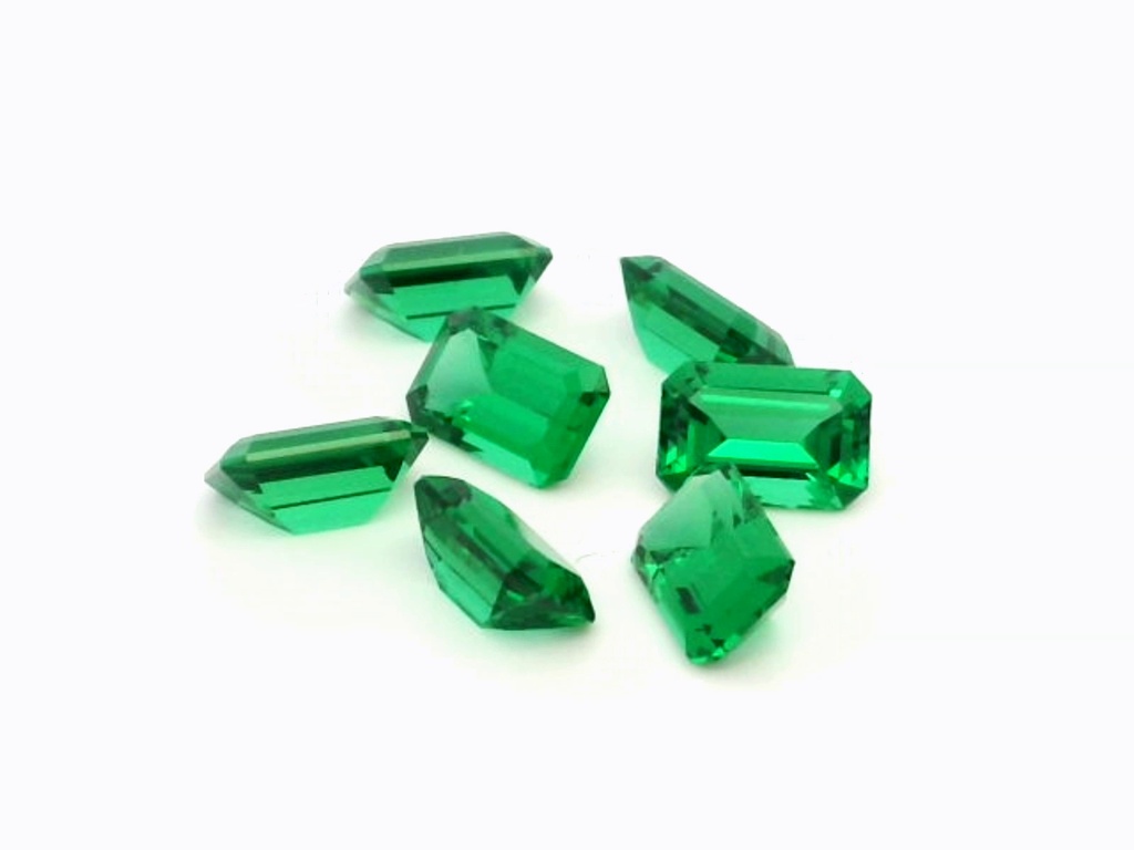 Synthetic Alpinite Green 6x4mm Emerald Cut Signity