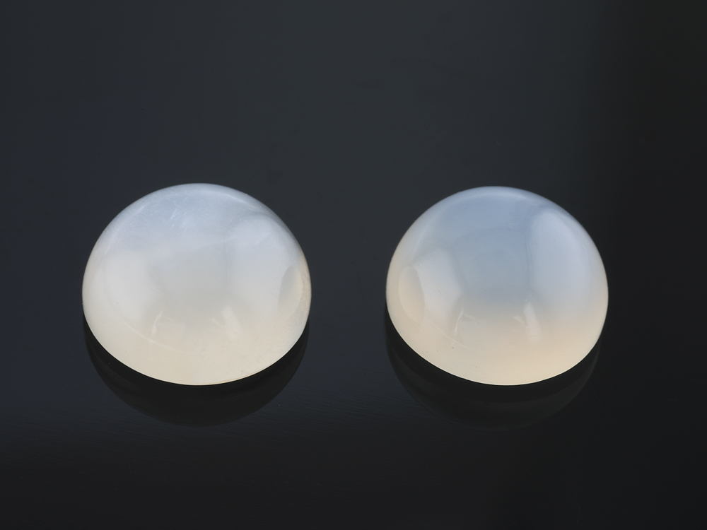 White Moonstone 10mm Round Cabochon