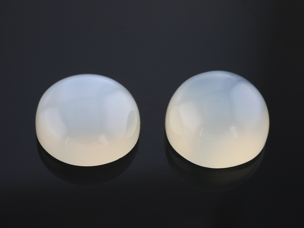 White Moonstone 11mm Round Cabochon