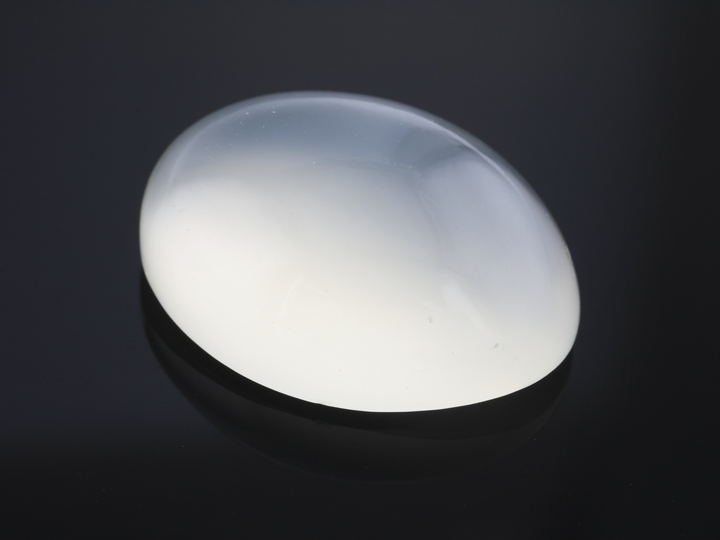 White Moonstone 20x15mm Oval Cabochon