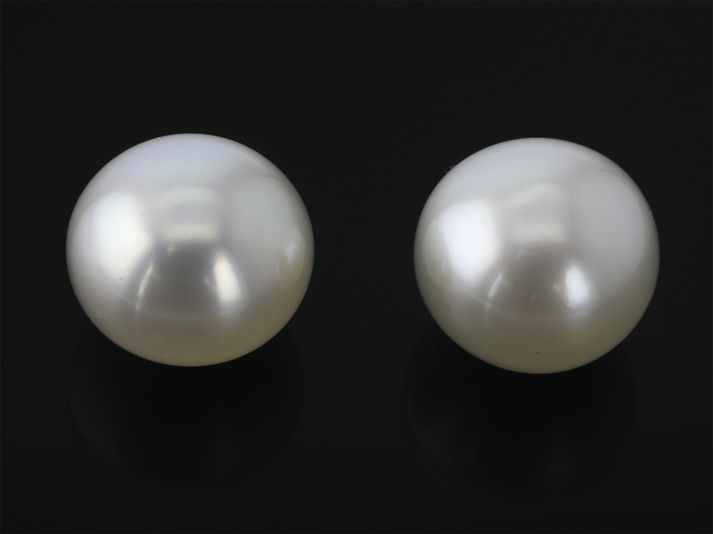 Freshwater Pearl  7.00-7.50mm Round Button White  Half Drilled