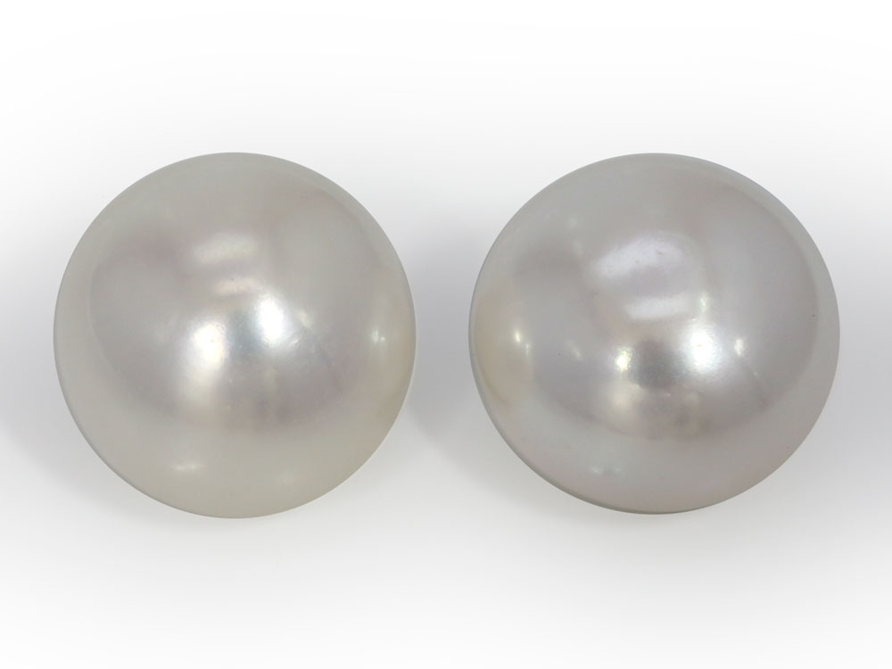 Freshwater Pearl  11-12mm Round Button White  Half Drilled 