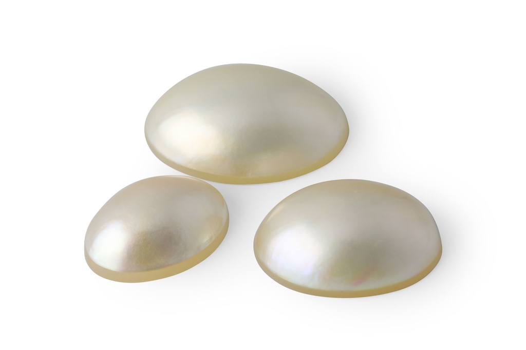 Mabe Pearl 10x8mm Oval White