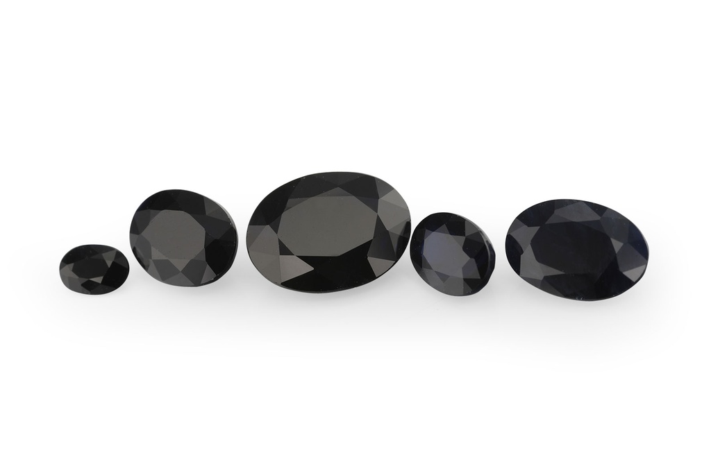 Australian Sapphire 4x3mm Oval Black