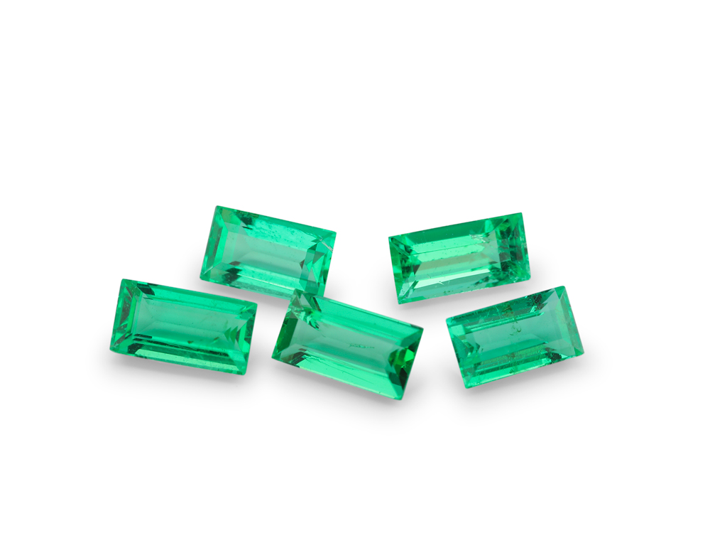 Emerald 4x1.8mm +/- Baguette