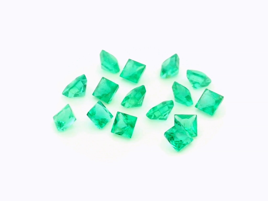 Emerald 2.75mm Princess Cut