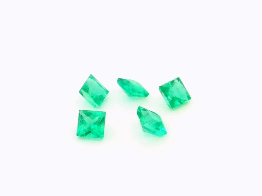 Emerald 3.50mm Princess Cut