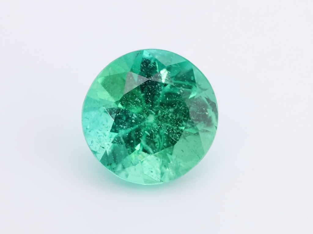 Emerald 5.70mm Round