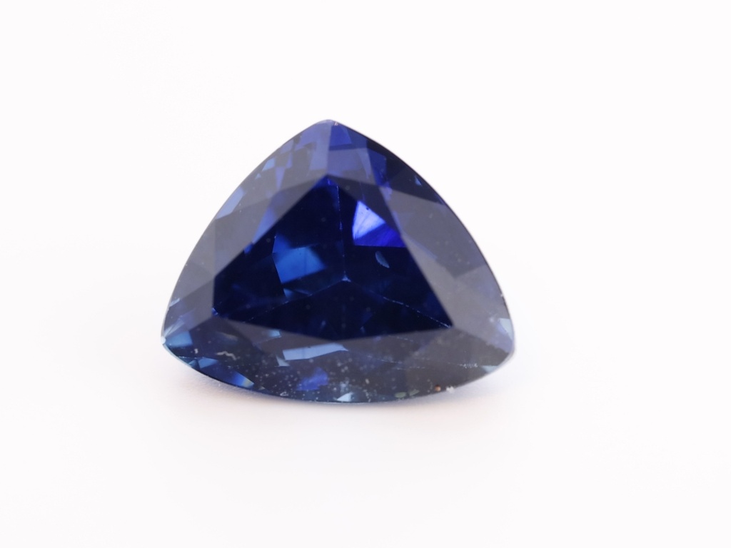 Australian Sapphire 7.1x5.7mm Trilliant Royal Blue