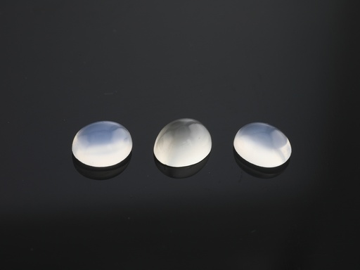 [MV-0504] White Moonstone 5x4mm Oval Cabochon